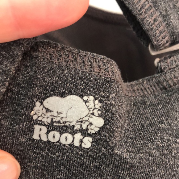 🦋2/$25🦋 roots tank top - Picture 4 of 5